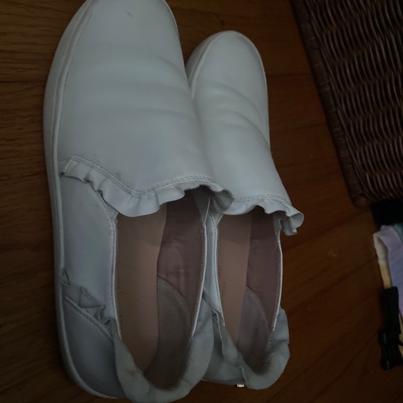 Kate Spade leather ruffle slip on sneakers 8.5 - Picture 3 of 4